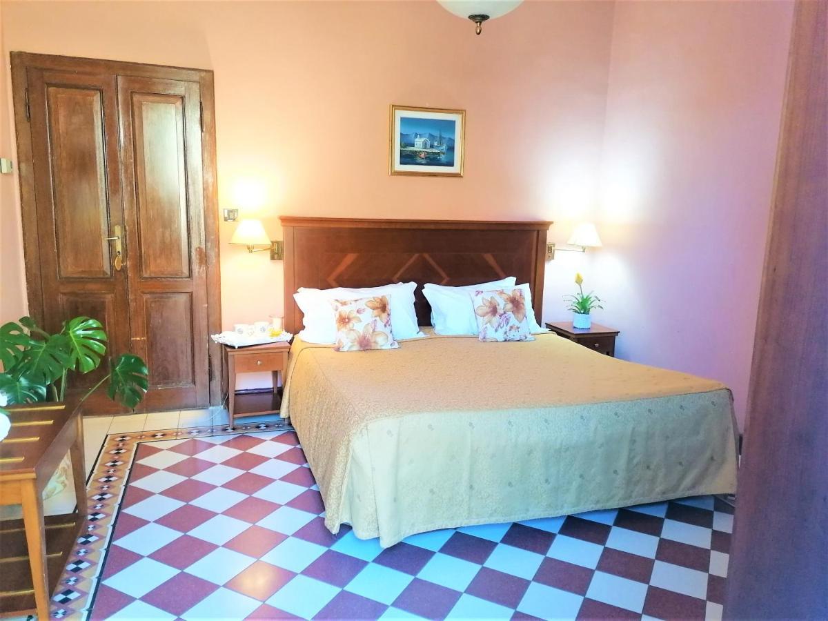 Hotel La Rondinella Cannero Riviera Exteriör bild