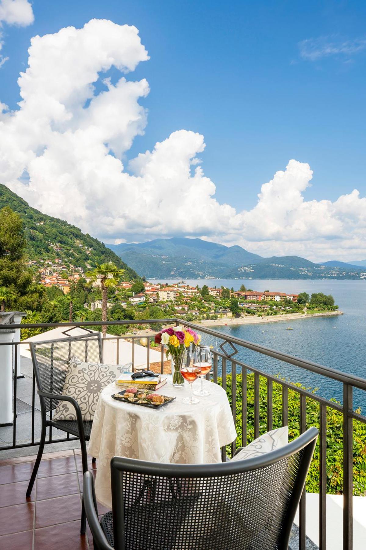 Hotel La Rondinella Cannero Riviera Exteriör bild